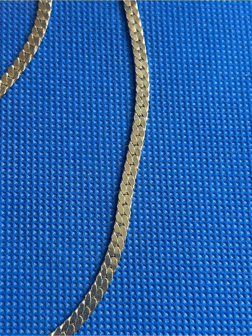 Vintage Gold Tone Flat Curb Chain Necklace - Timeless Women’s Jewelry 22 in - Picture 6 of 10